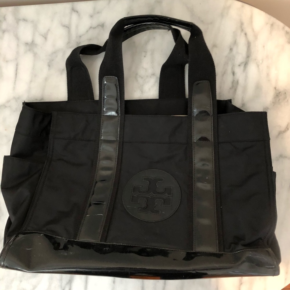 Black travel Tory Burch bag